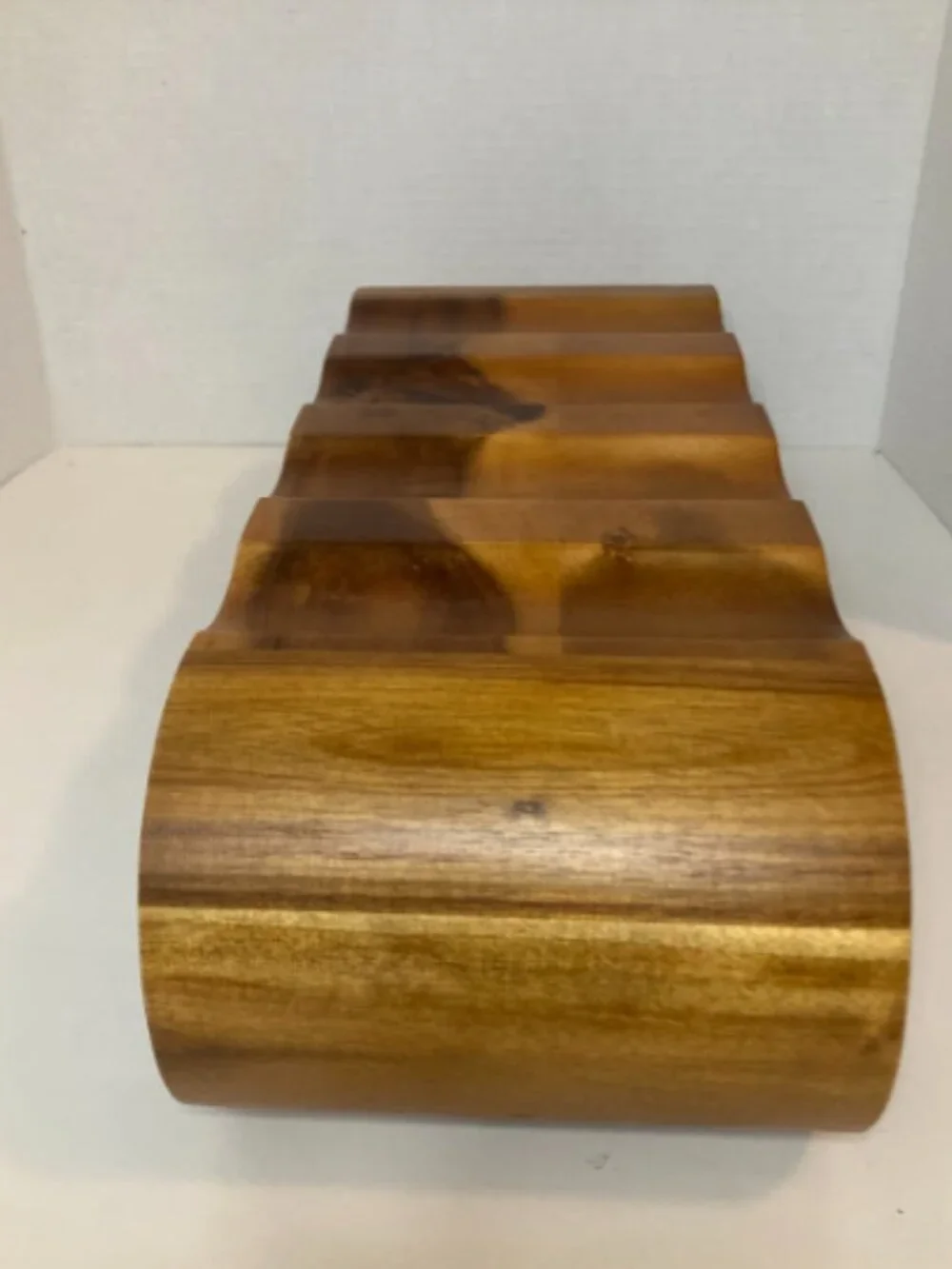 Freestanding 8 Bottle Wood Wine Rack